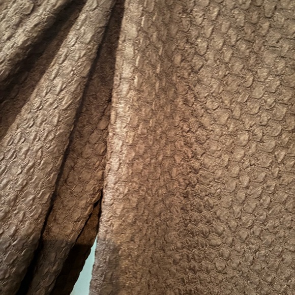 Textured Long Sleeve Bodysuit - Picture 3 of 7